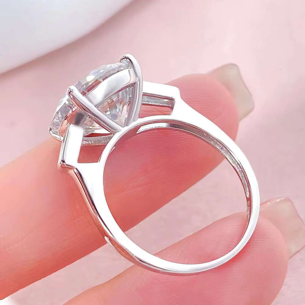FOXI Large Size 6ct Round Moissanite Diamond Ring Tapered Baguettes 925 Sterling Silver Shiny Ring Multi Engagement Wedding Ring