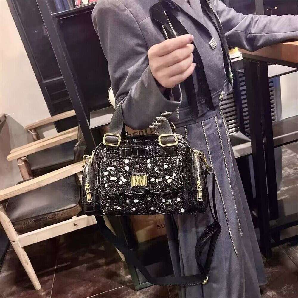 Super Popular Crocodile Pattern Diamond-Encrusted Women's 2023 New Patent Leather Handbag High-Quality Texture Multi-Pocket Shoulder Crossbody Ba