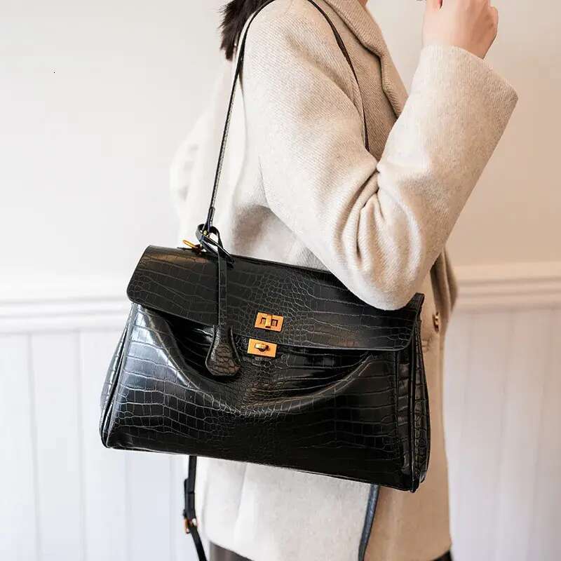 Designer Bag Free Shipping Single Shoulder Bags Women Tote Square Handheld File Large Capacity Crossbody Free shipping