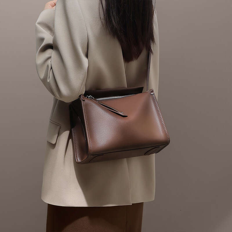 New Women S Versatile Crossbody Pillow High End Single Shoulder Genuine Leather Commuter Bag
