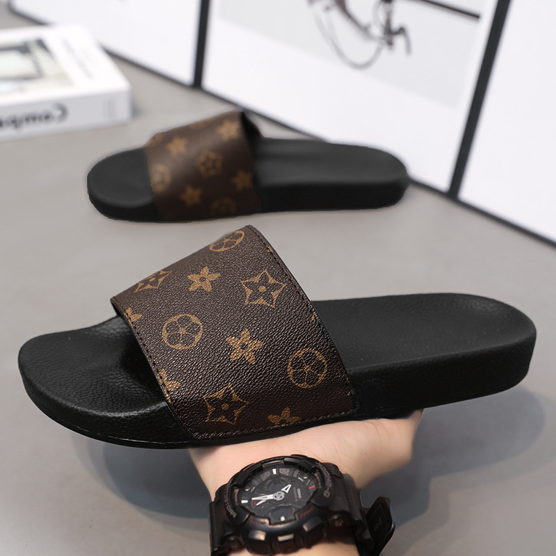 hot Free Shipping designer Slippers Summer one piece slippers Soft sole for couples outdoor wear cool slippers indoor men women household use plus szi