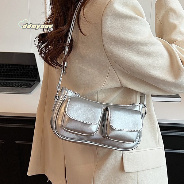 Korean Niche Underarm for Women Summer 2024 New Fashion Motorcycle High-end Versatile Handbag Crossbody Bag ddmynov