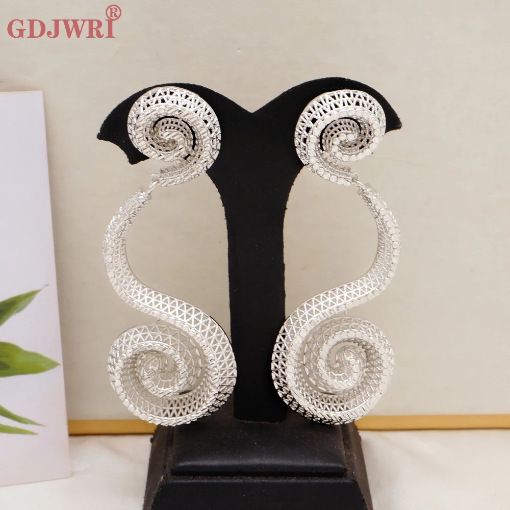 Fashion Hollow Drop Dangle Long Bohemia Irregular Gold Color Earrings For Women Hanging Earings Moroccan Wedding Jewelry Gift 250610