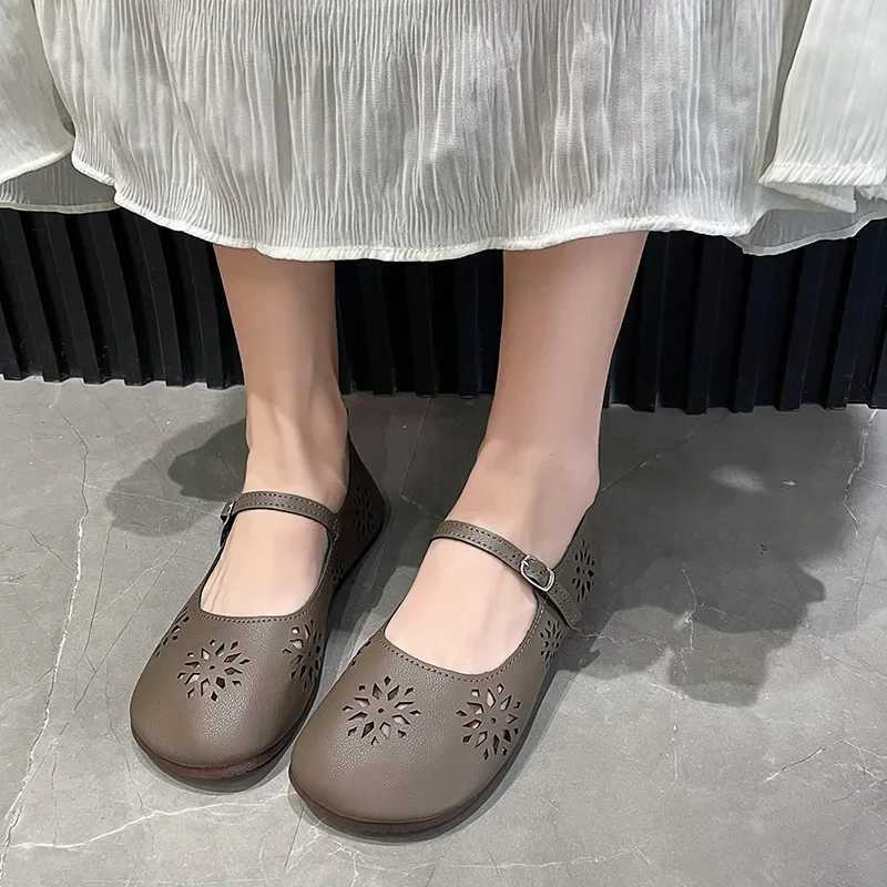 2025 New Ladies Leather Shoes Fi Slip Womens Flat Shoes Soft Comfort Walking Shoes Lightweight Non-slip Loafers Shoes XJ250614