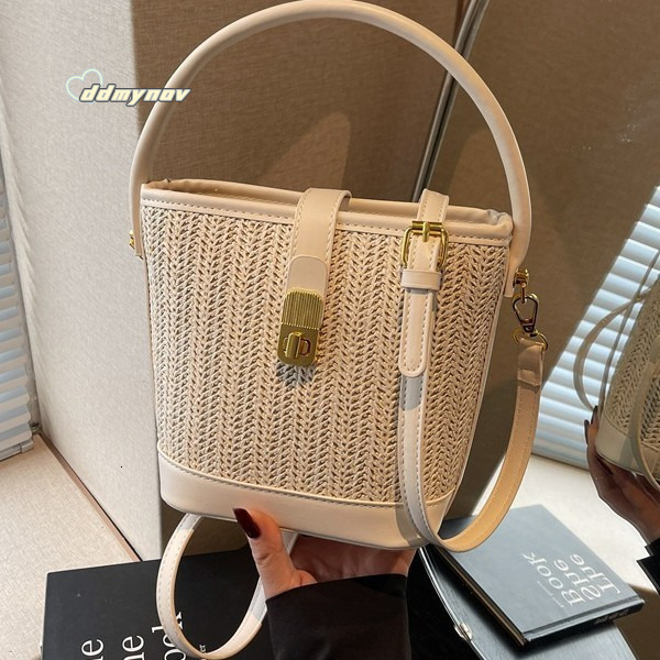 French Style Imitation Grass Woven for Women 2025 New Fashion Large Capacity Bucket Versatile Casual Handbag Crossbody Bag ddmynov