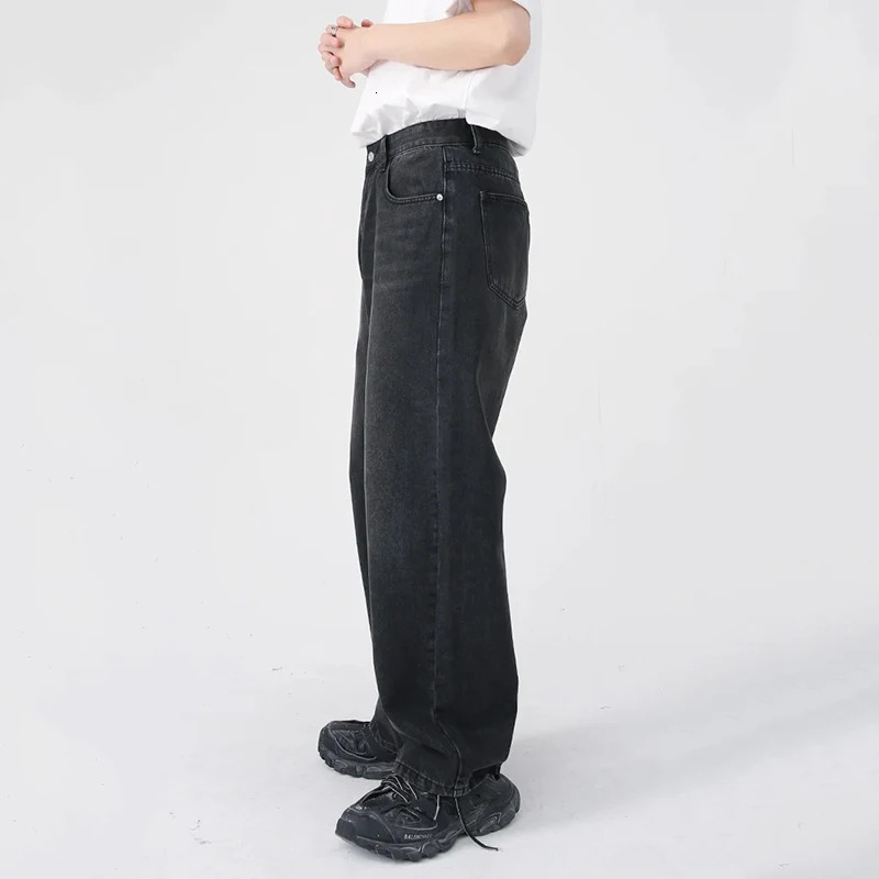 Men Classic Straight Leg Casual Jeans Male Wide Leg Black Denim Pants Simple Vintage Outside High Street Denim Trousers 250529