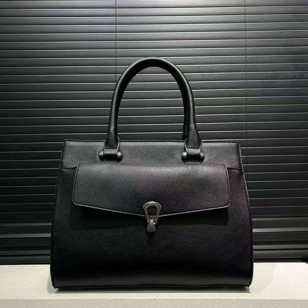 Ladies' Fashionable Retro Vegan Leather Tote Bag With Large Capacity And Multiple Compartments, Front Pocket, Business Handbag