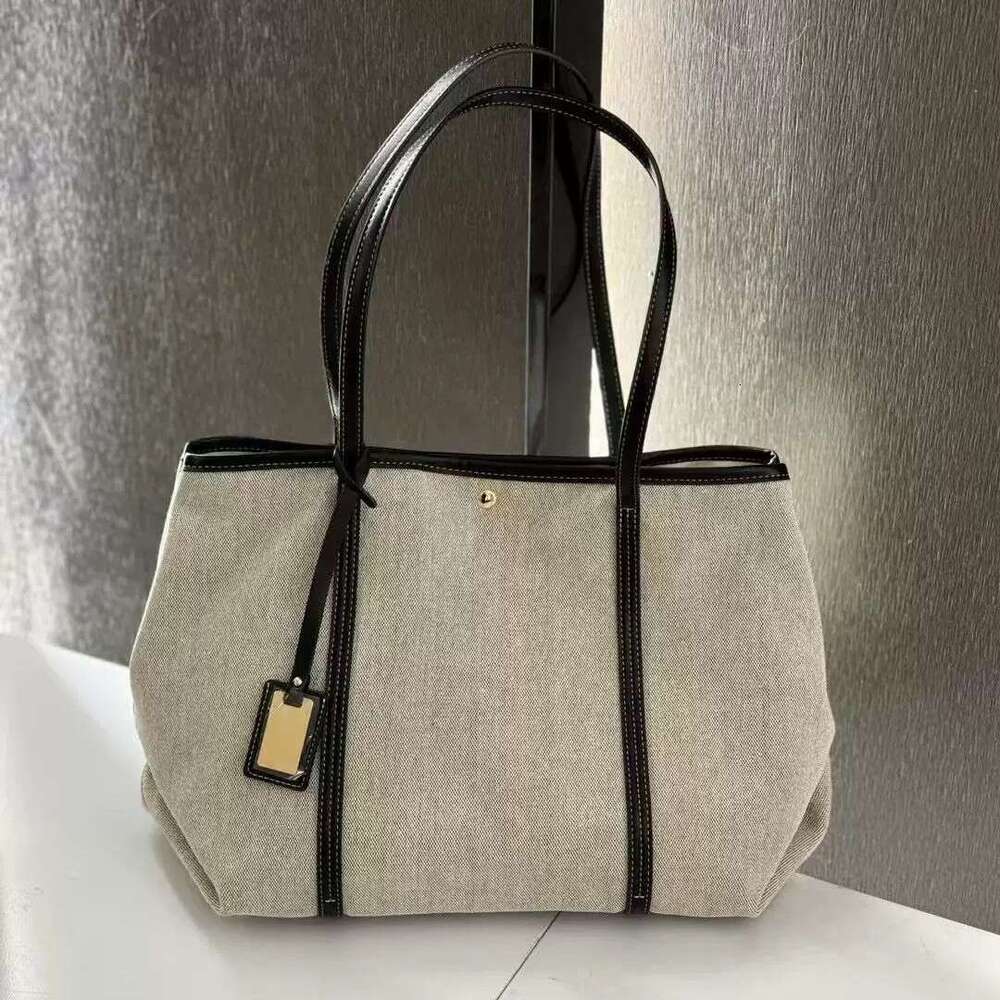 Canvas 2025 New Casual Tote Fashion Versatile Shoulder Handbag Women Shopping Large Capacity Bag