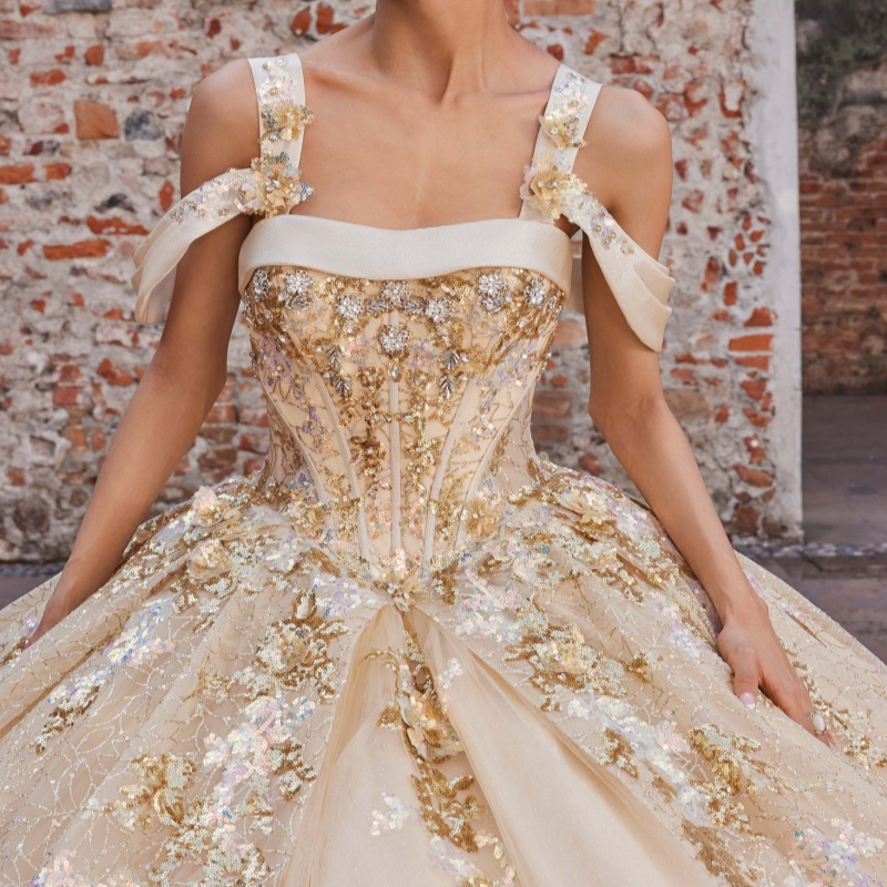 Champagne Quinceanera Dresses Ball Gown Off The Shoulder Applique Lace Beading Crystal Bow Tull Sweet 16 Dress Vestidos 15 De Anos