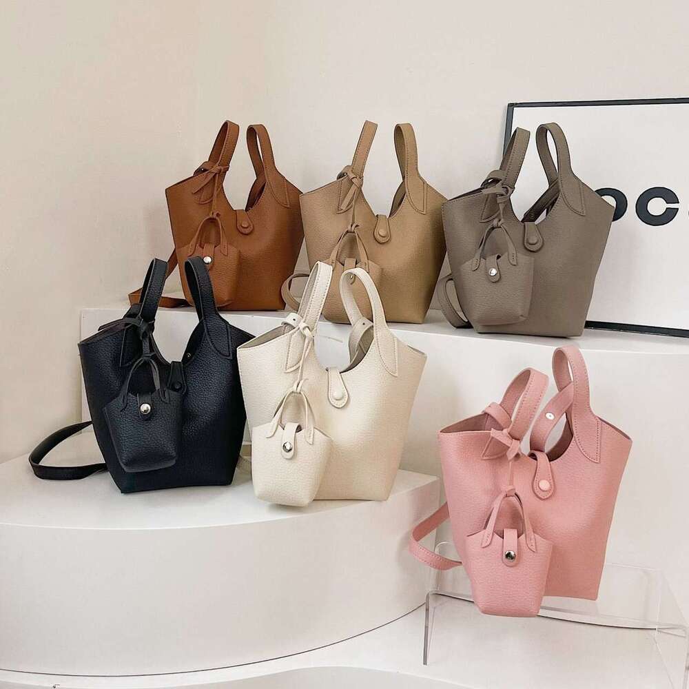 Korean Style Fashion Bucket for Women 2025 New Trend Textured Shoulder Lightweight Commuter Crossbody Bag