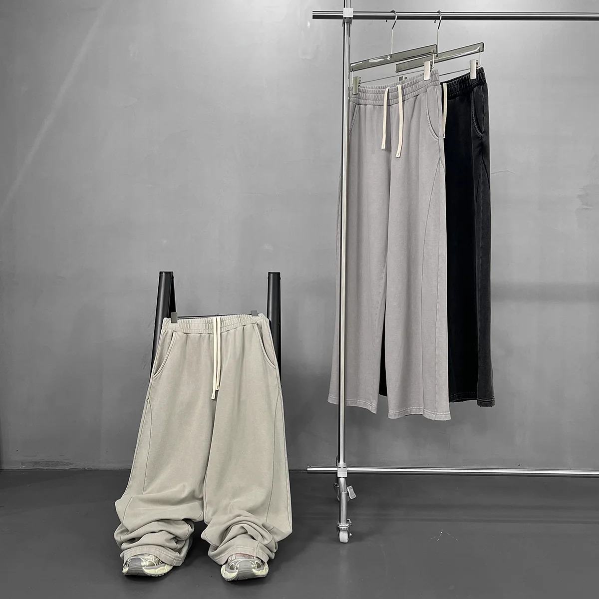 European and American Snowflakes Washed Ultra Baggy Sweatpants Vintage Raw Edges Drawstring Elastic Waist Athletic Joggers 250614