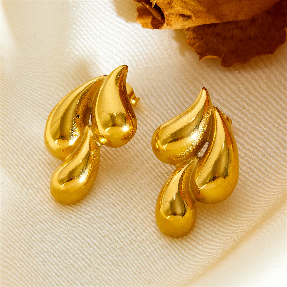 Light Fashion Personality Water Drop Shaped Earrings for Women Design High-end Titanium Steel Non-fading Ear Jewelry