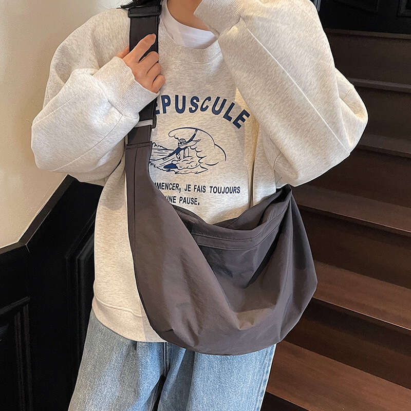 Casual for Women 2025 New Fashion Cloth Korean Style Lightweight Shoulder Large Capacity Tote Dumpling Bag