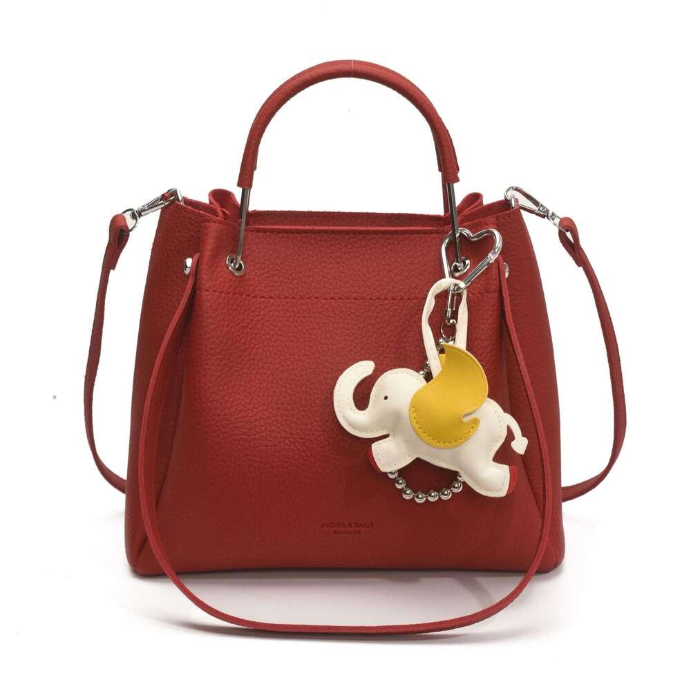 Large for Women 2025 New Fashion Handbag Versatile Crossbody Capacity Bucket Shoulder Bag Trendy