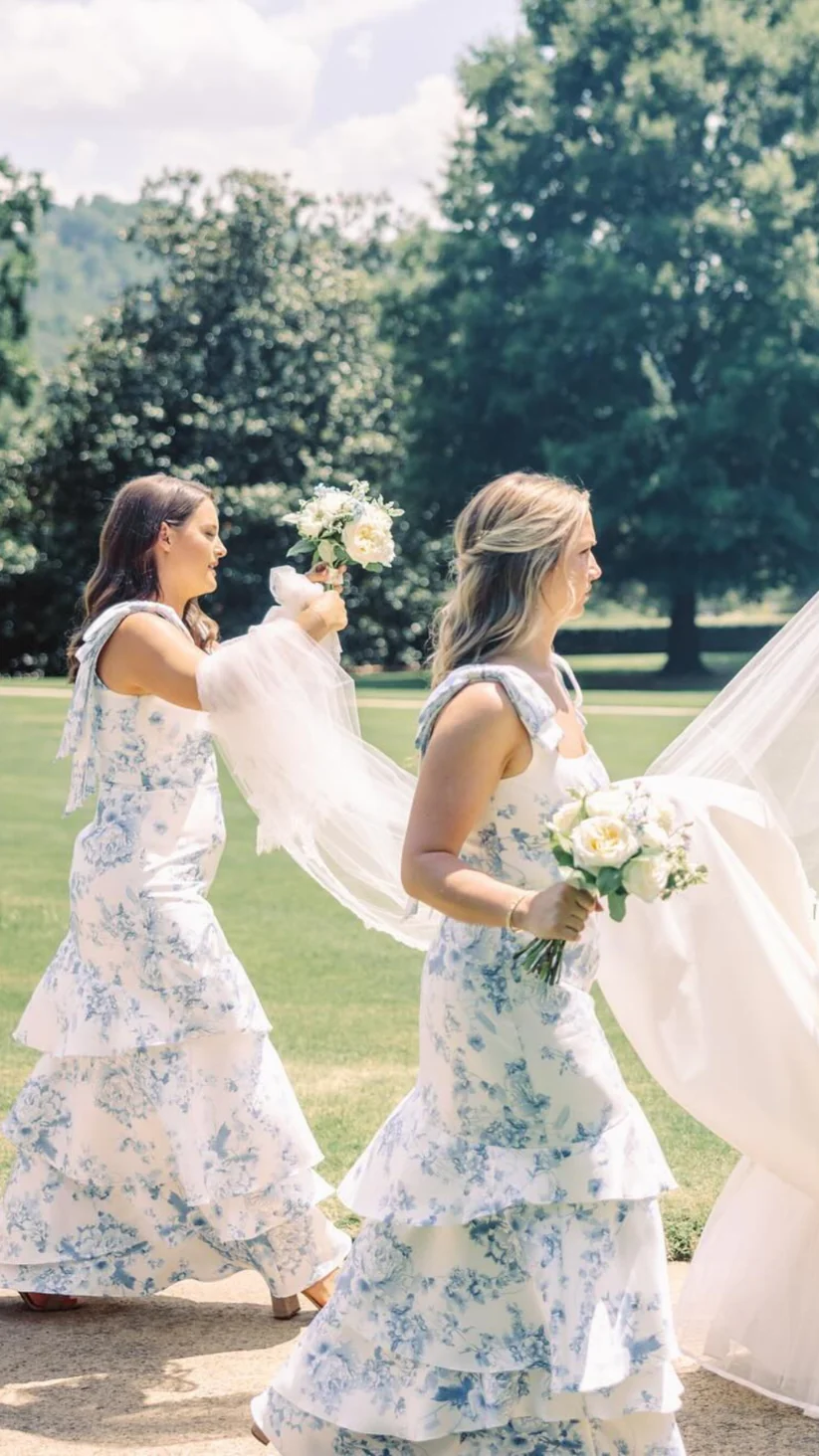 Blue Floral Print Satin Bridesmaid Dress Bow Straps Long Wedding Guest Gowns Sleeveless Pastrol Prom Party Dress 2025 Special Occasion Wear
