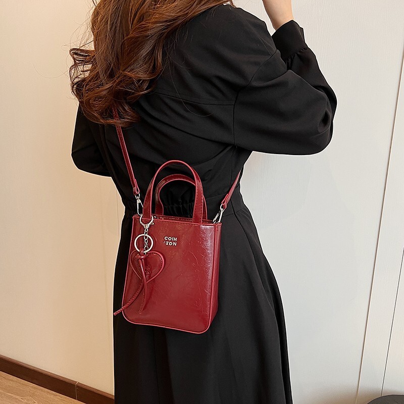 Free Shipping 2025 Summer New Designer Bag Casual High-quality Women's Shopping Bag Trendy Multifunctional Fashion Single Shoulder Commuting Hand