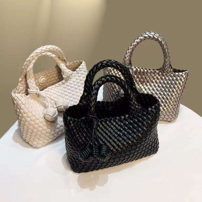 Vegetable Basket Handwoven for Women High-end Niche Handbag Bucket Single Shoulder Crossbody Small Tote Bag