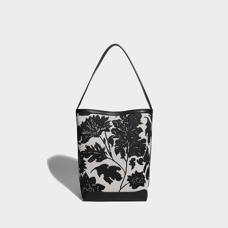 Light Luxury Underarm Tote For Women 2024 New Simple Lazy Style Commuter Chinese Ink Bucket Bag