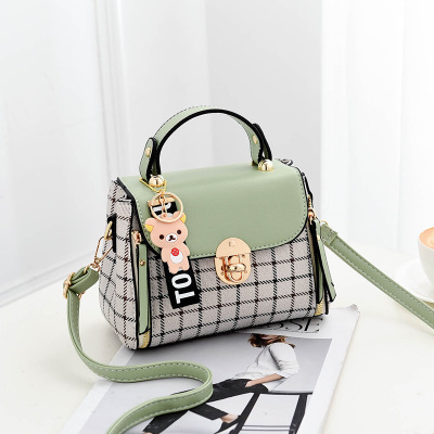 Free Shipping 2025 New Designer Bag Fashionable And Casual High-quality Shopping Bag Checkered Pattern Trendy Women's Handbag