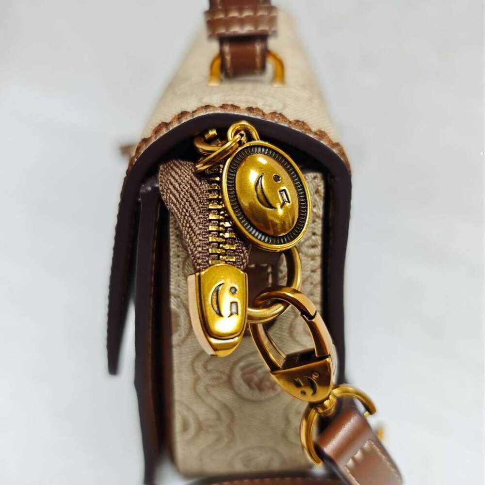 2025 Leather Fashion Small Square for Women High-end Niche Versatile Shoulder Crossbody Bag