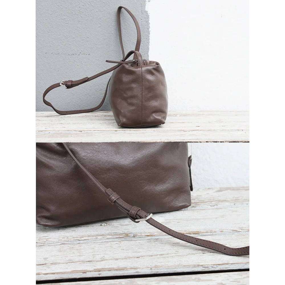 Women Soft Leather Crossbody Shoulder Vegetable Tanned Sheepskin Small Square Bag Simple Solid Color Lightweight Daily Purse