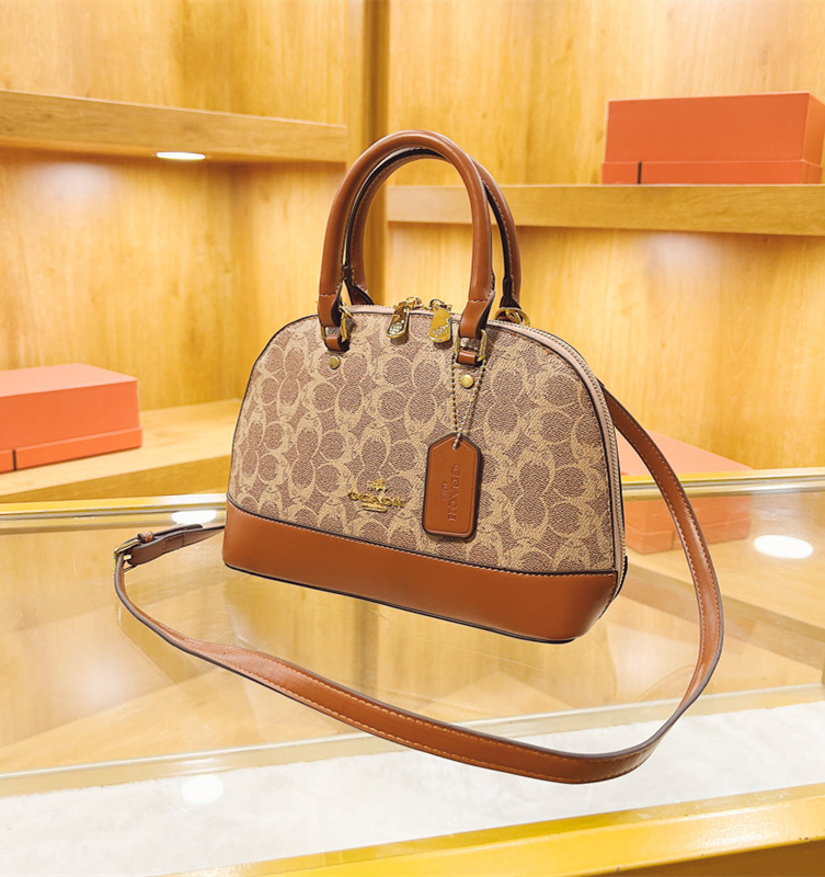 Free shipping designer shell handbag for women 2025 new European and American fashion printed shoulder bag with trendy texture crossbody bag black