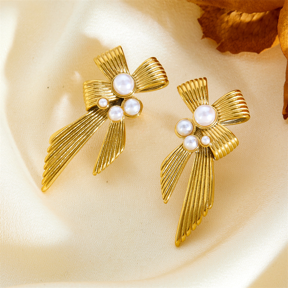 Design Personality Bowknot Versatile Stud Earrings Sweet Cry Hot Girl Style Jewelry Ear Drops