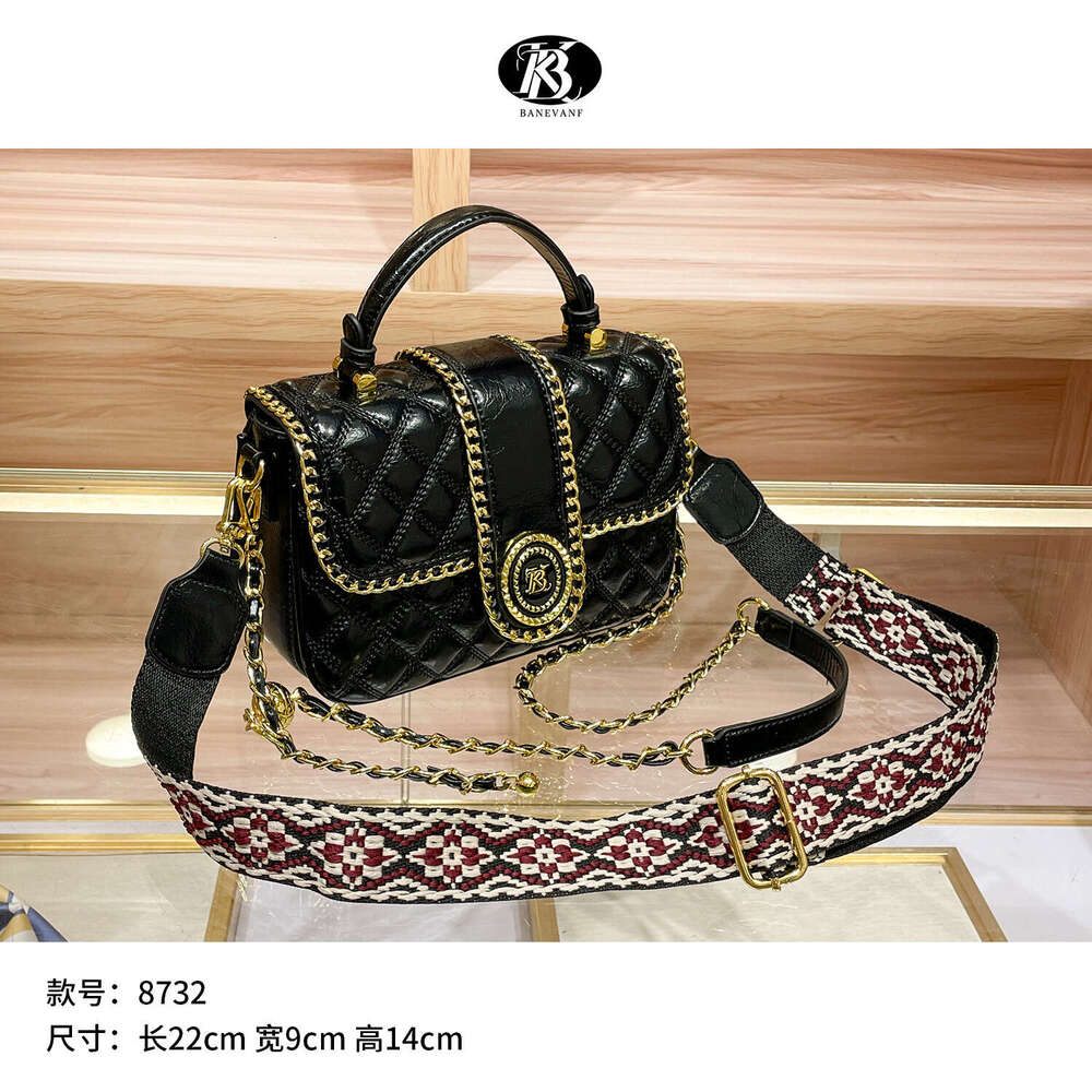 2025 fashionable Handbag New Quilted High-end Shoulder Women's Crossbody Bag