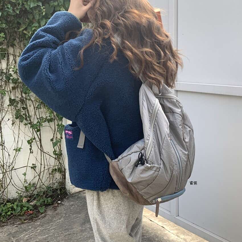 Large Capacity Blogger Style Bag College Student Casual Backpack 2025 Korean New Custom Trendy Ins