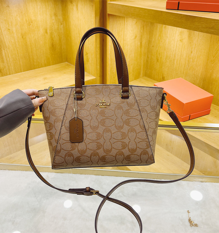 Free shipping designer bag for women 2025 new style, high-end and versatile, large capacity shoulder bag, diagonal cross bag