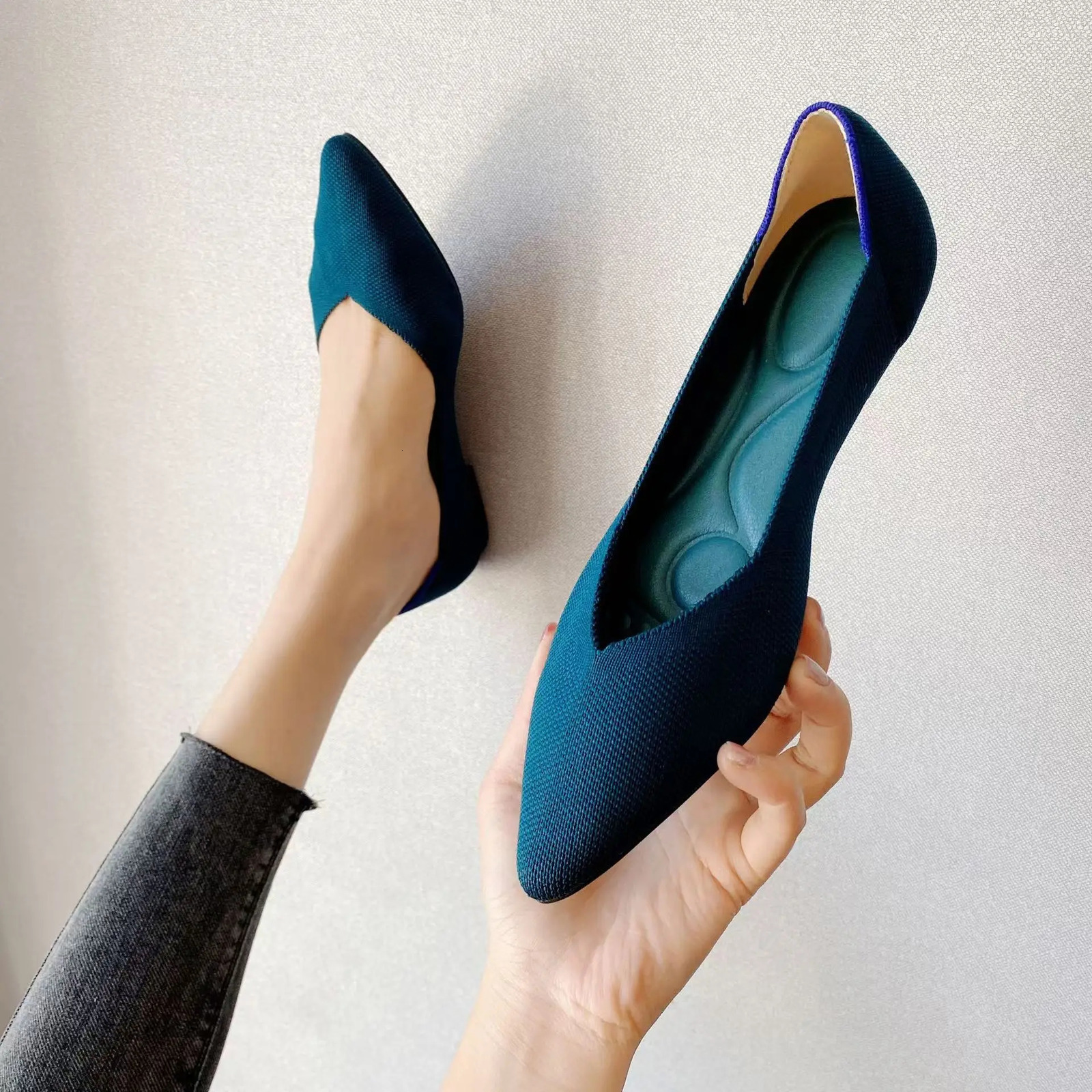 Spring and autumn flat shoes fashion leisure Womens flat shoes pointed knitting elastic comfortable boutique shoes 250613