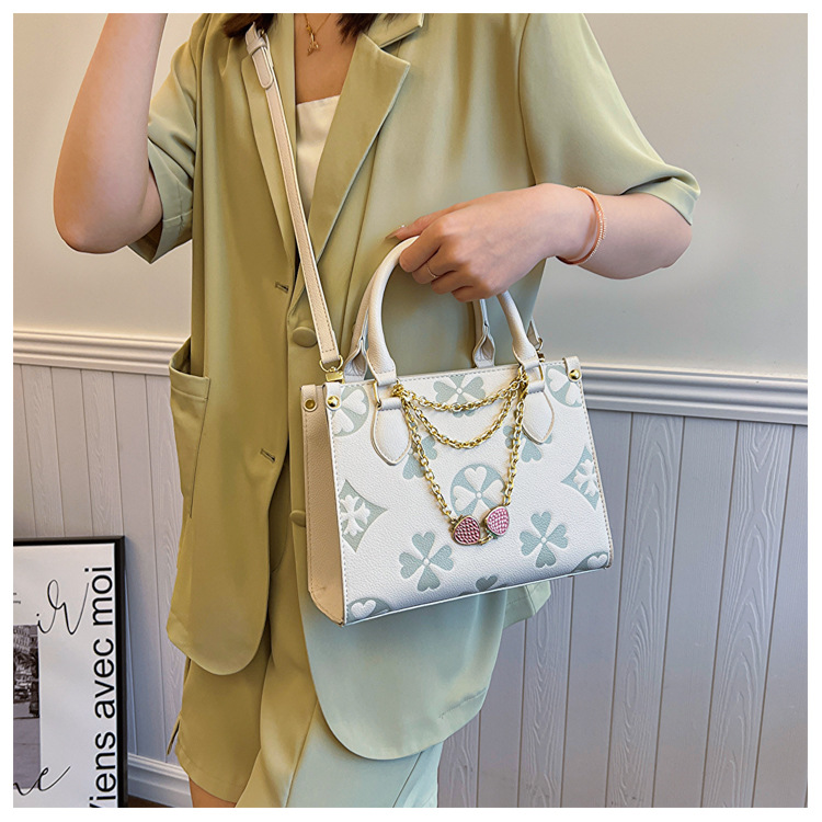 Free shipping 2025 new designer Shoulder Bags womans ladies chain flap lady fashion Small square bag printing handbag women crossbody Underarm bag