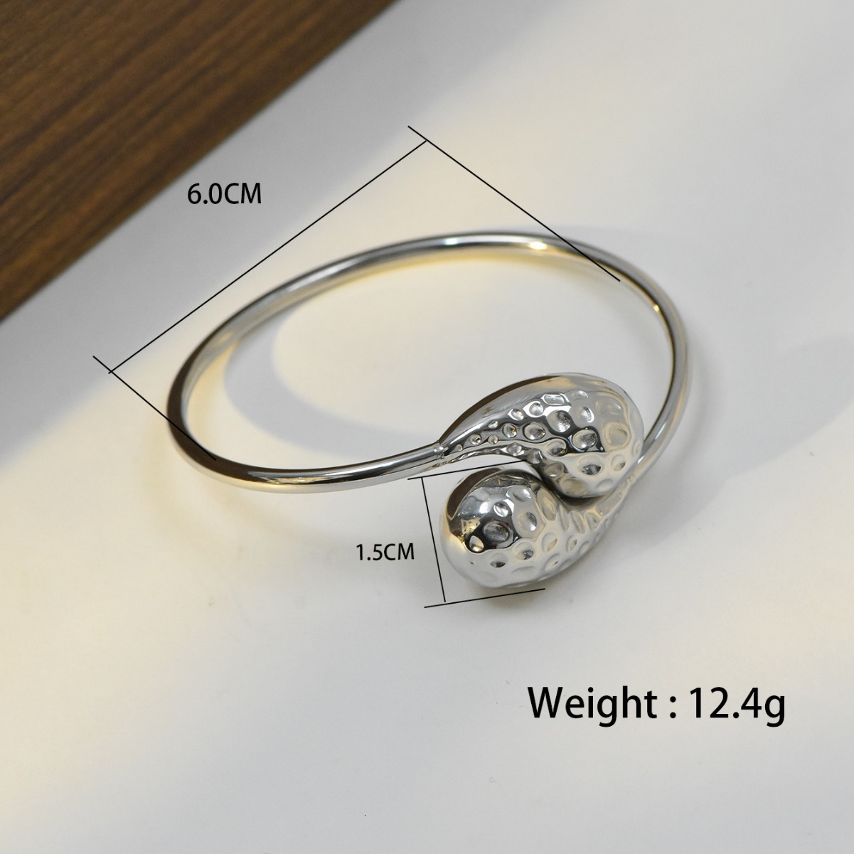 Fashion Style Exaggerated Personality Water Drop Shape Open Bracelet for Women Design Gold Titanium Steel Jewelry