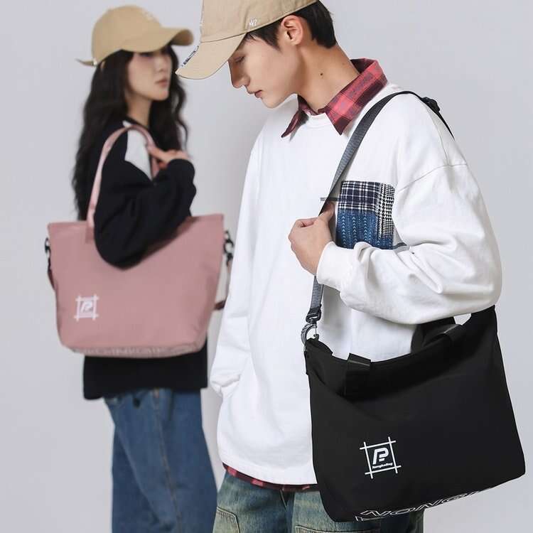 Trendy New Style Personalized Multifunctional Tote Large Capacity Water-Resistant Outdoor Sports Lightweight Shoulder Bag