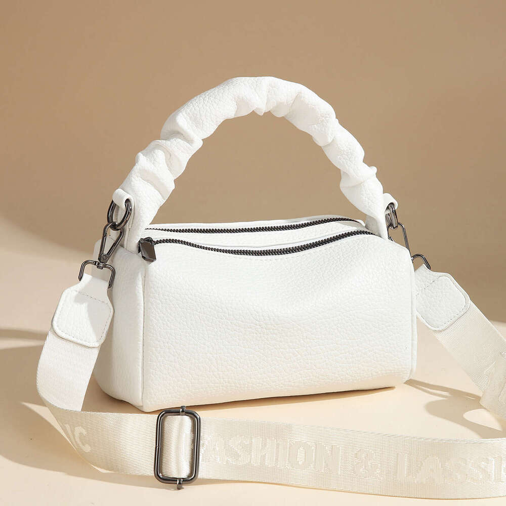 2025 New Crossbody for Women, Niche High-end Simple Shoulder Phone Bag, Versatile Horizontal Handbag Small Square Bag