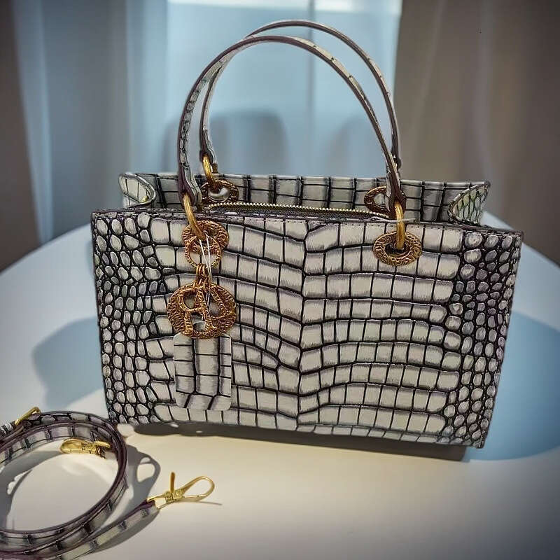 Leather Light Luxury Genuine Handbag for Women 2025 Niche High-end Large Capacity Crossbody Versatile Tote Bag