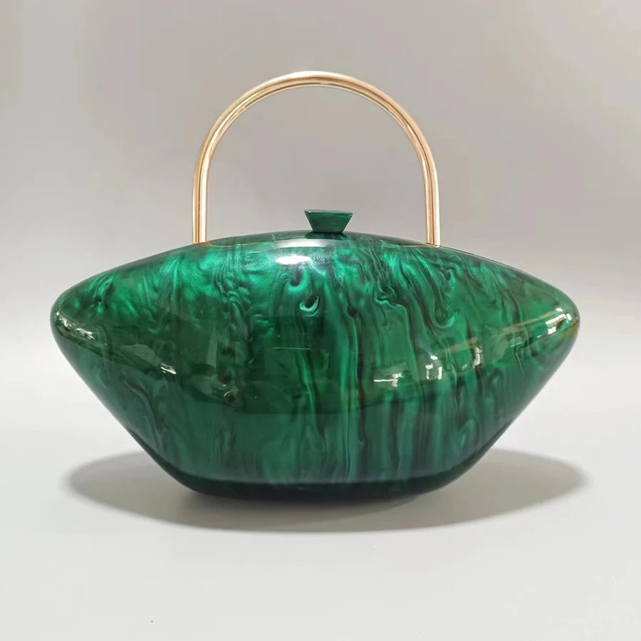 Designer Acrylic Shell Shape Clutch Bag Pearl White Women Evening Party Cute Metal Handle Shoulder Crossbody Small Purse 250614