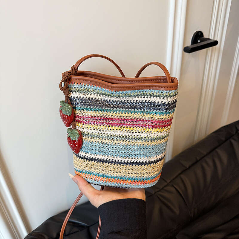 High-End Simple Handheld Bucket 2025 New Korean Fashion Niche Trendy Shoulder Versatile Crossbody Bag