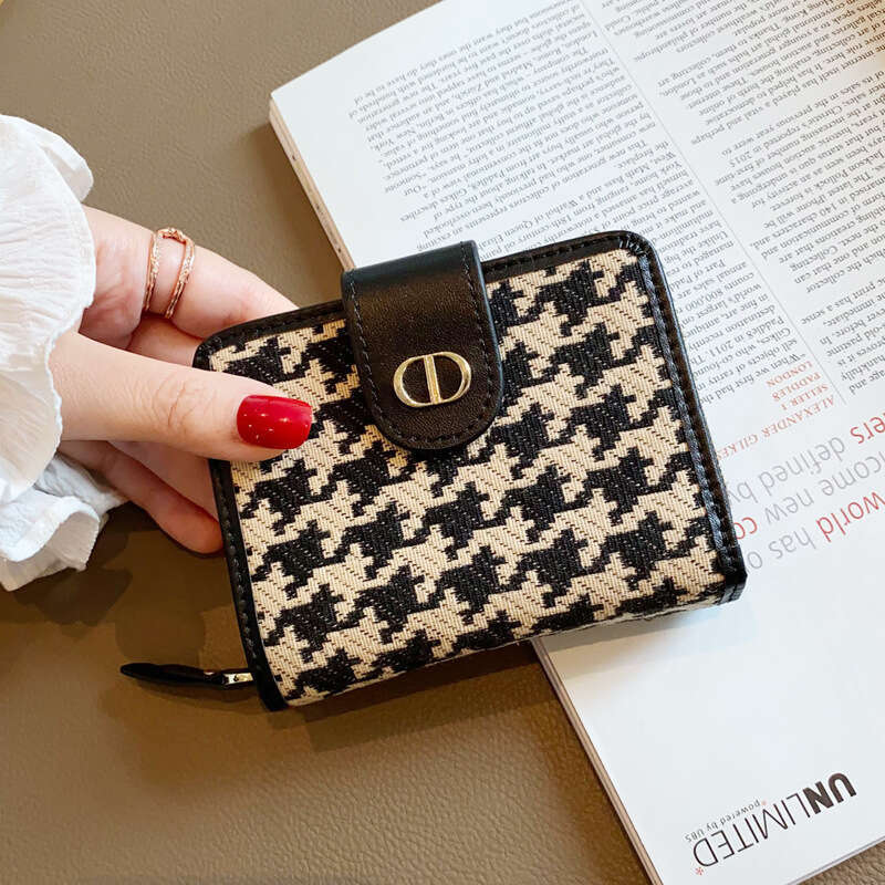 Canvas Small for Women, Short and Exquisite, High-end Card Holder, Integrated New Niche Design Sense Wallet