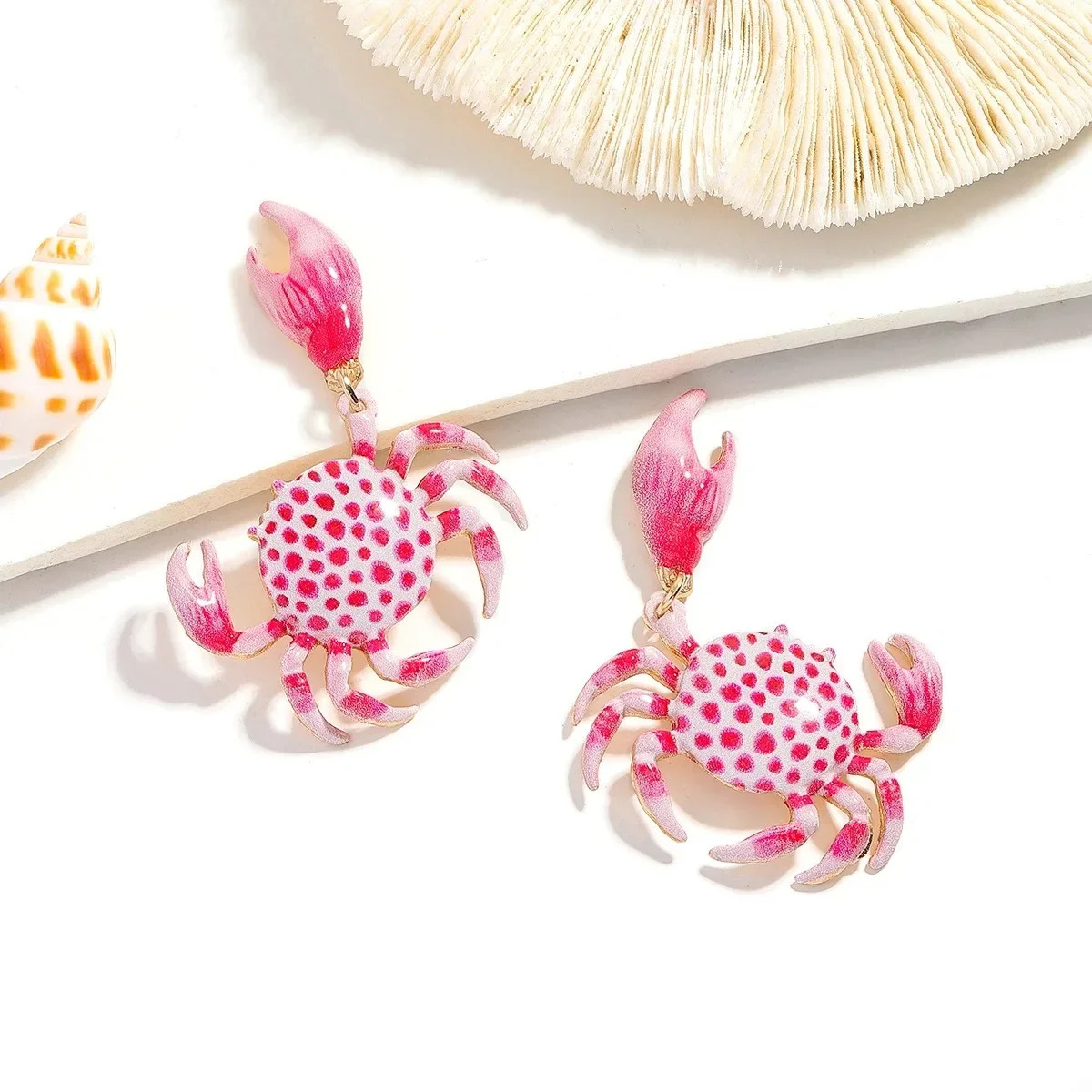 ZAA Crab Earrings Women Ocean Beach Vacation Accessory Simple Textured Enamel Crab Jewelry Party Gifts Animal Earrings 250610
