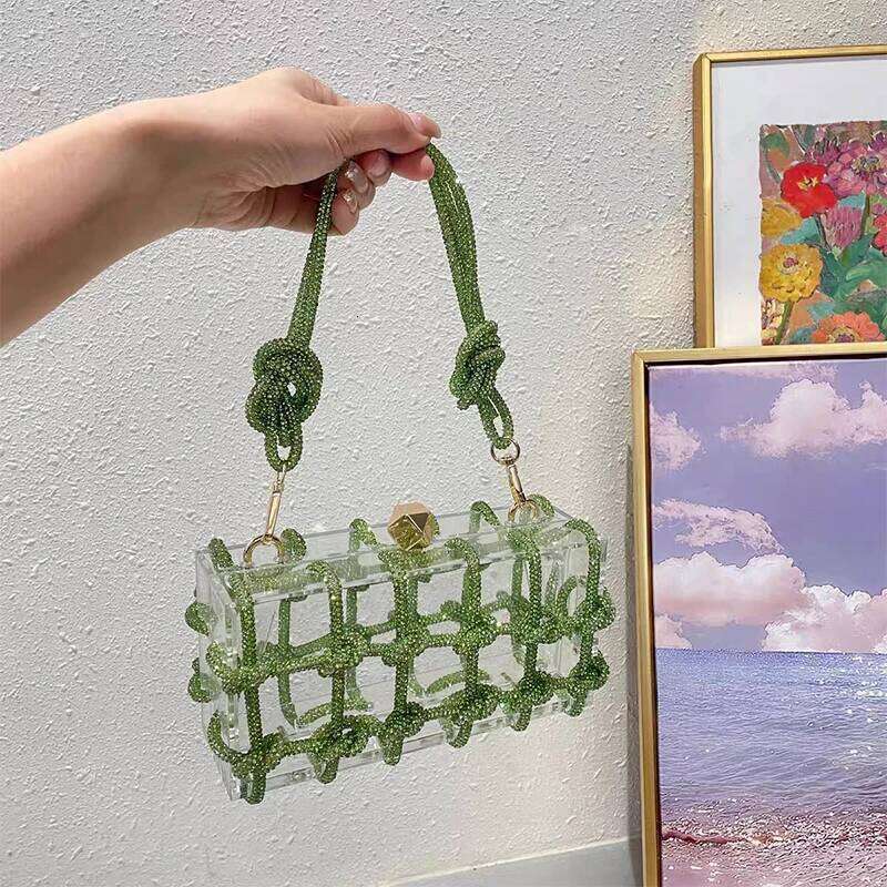Fashion Trends Rhinestone Purse Hand Bags For Women New Elegant And Versatile Party Square Crystal Clutch Bag