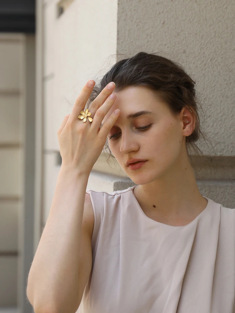 E.B.belle Vintage Style n Flower Opening Rings For Women 18K Gold Plated 316L Stainless Steel Party Finger Jewelry 250610