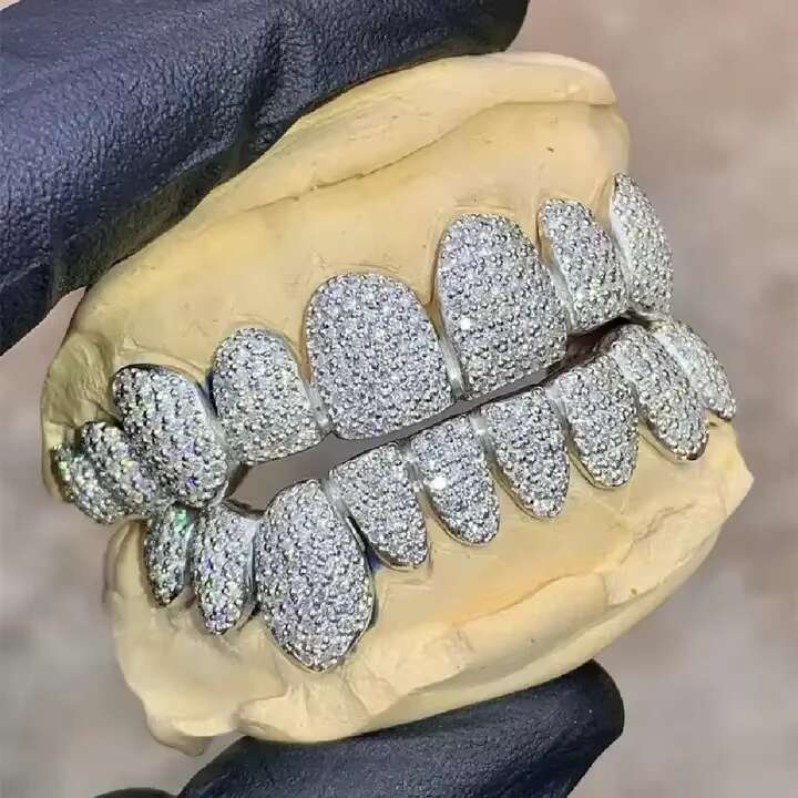 SARVA JEWELS Customized Teeth Grillz Hip Hop Iced Out Grillz Top Bottom GRA Certified Moissanite Diamond 925 Silver Grillz for Men Women FOR MEN