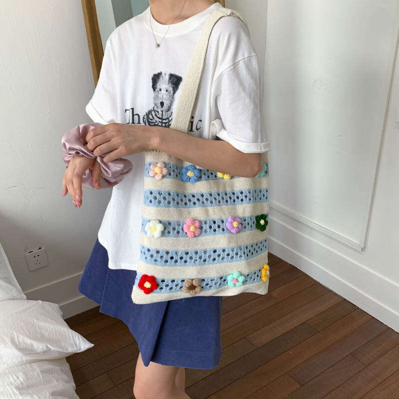 Casual Large Capacity Underarm for Women Korean Knitted Hollow Shoulder Commuting Versatile Vacation Beach Bag