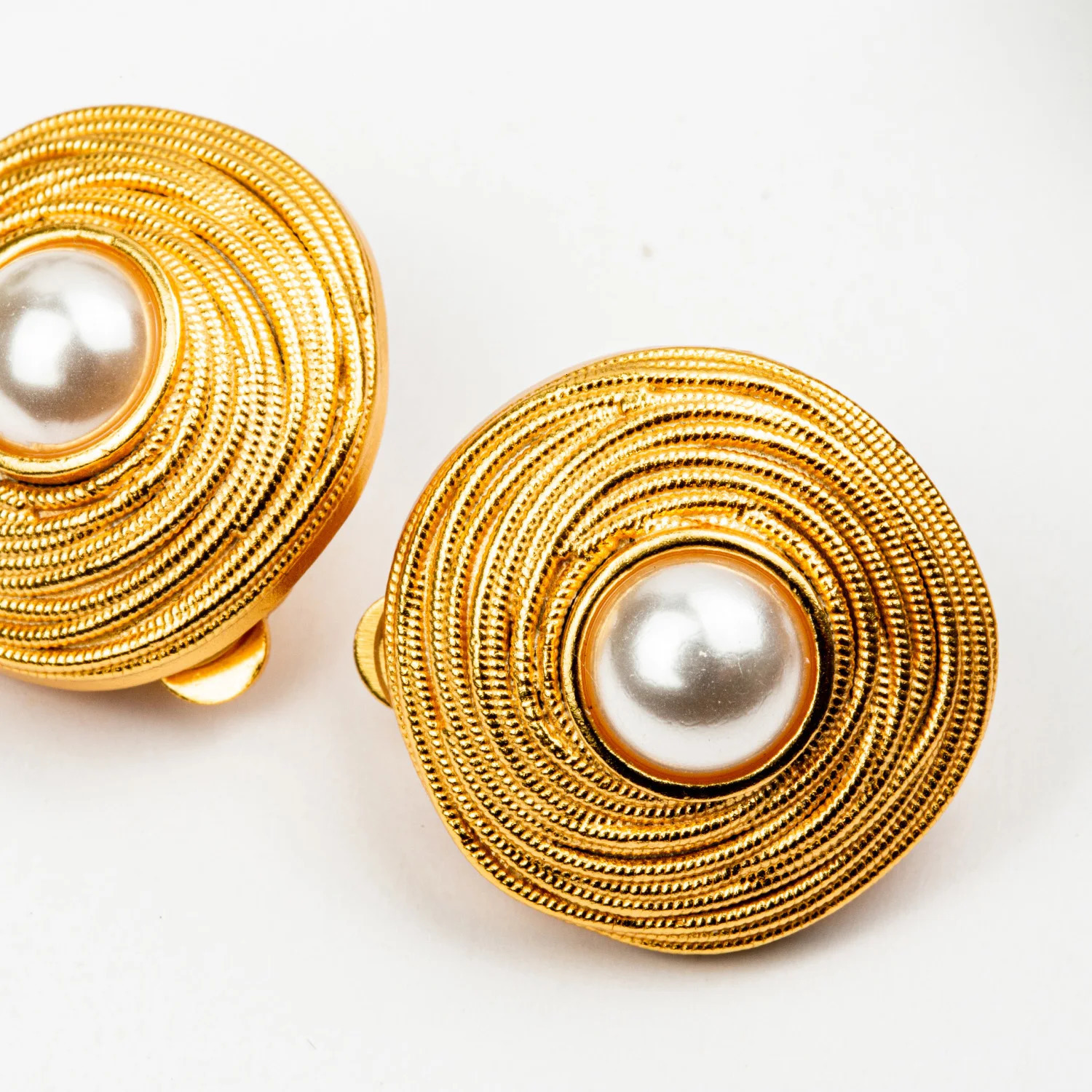 24K Gold Plated Clip On Earrings Natural Pearl Clip Earring Non Pierced Earrings Ear Clips for Women Wedding Jewelry Gift 250610