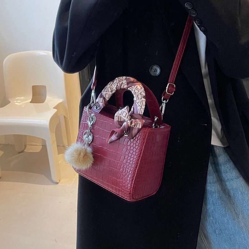 Classic Handbag Famous Brand Women Designer Shoulder Black Stone Pattern Pu Leather Crossbody Bag Mini Small Tote Red