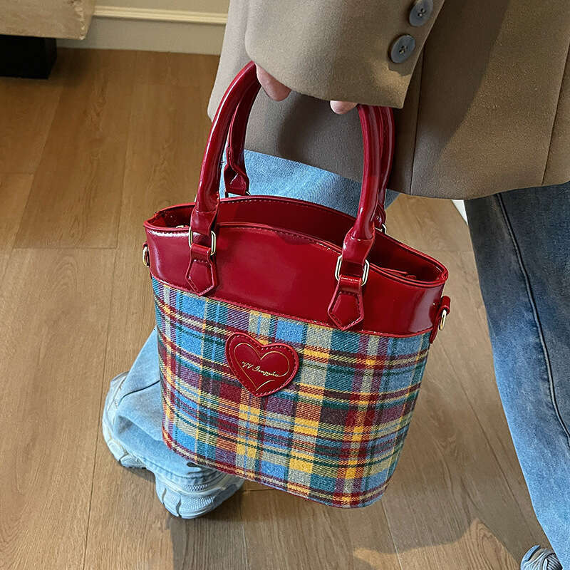 Trendy Color-Block Niche Handbags for Women 2025 New Spring/Summer Versatile Crossbody Fashionable Tote Bucket Bags