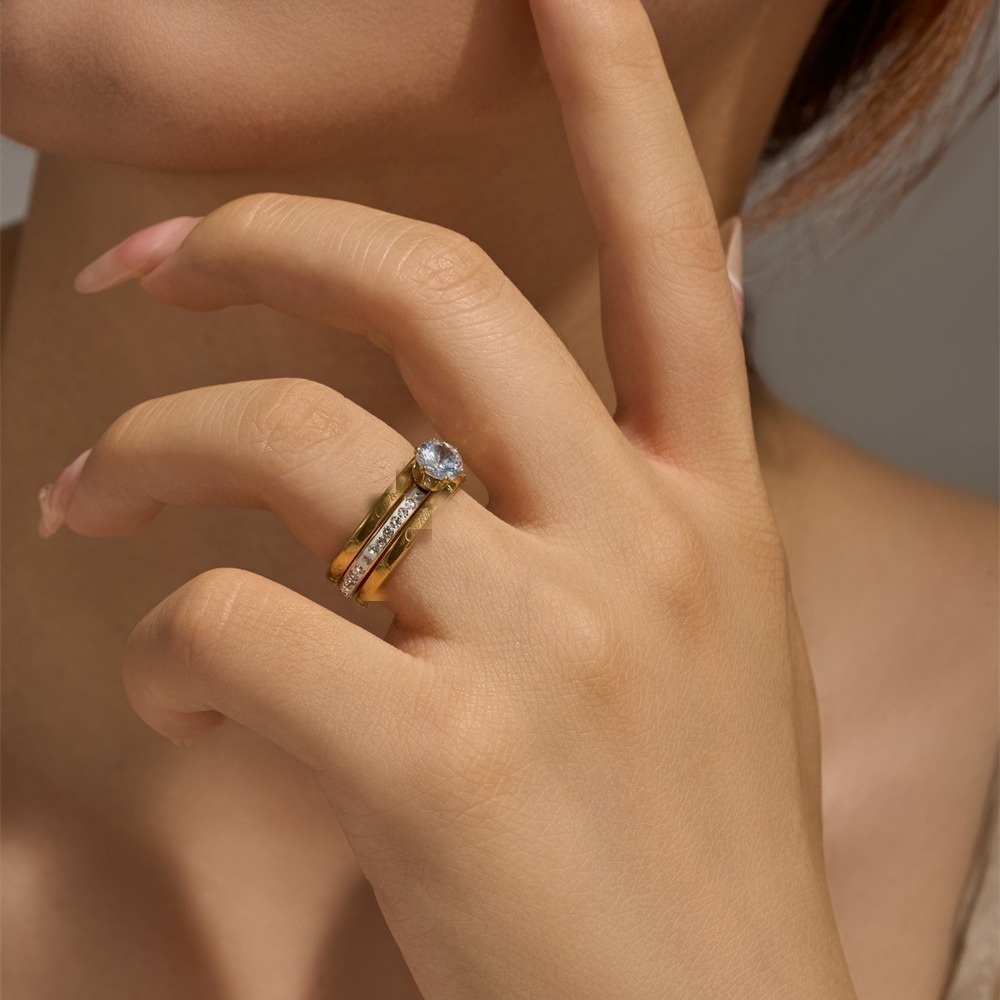 Fashionable Light Luxury Versatile Elegant Double Layer Inlaid Diamond for Women High-end Personality Titanium Steel Ring