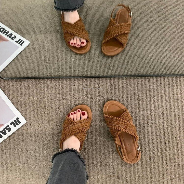 2025 Spring summer Women s Shoes New Cross Herringbone Clamp Open Soft Bottom Flat Shoes Fashion Designer Women s Slippers Outdoor Casual Beach Shoes