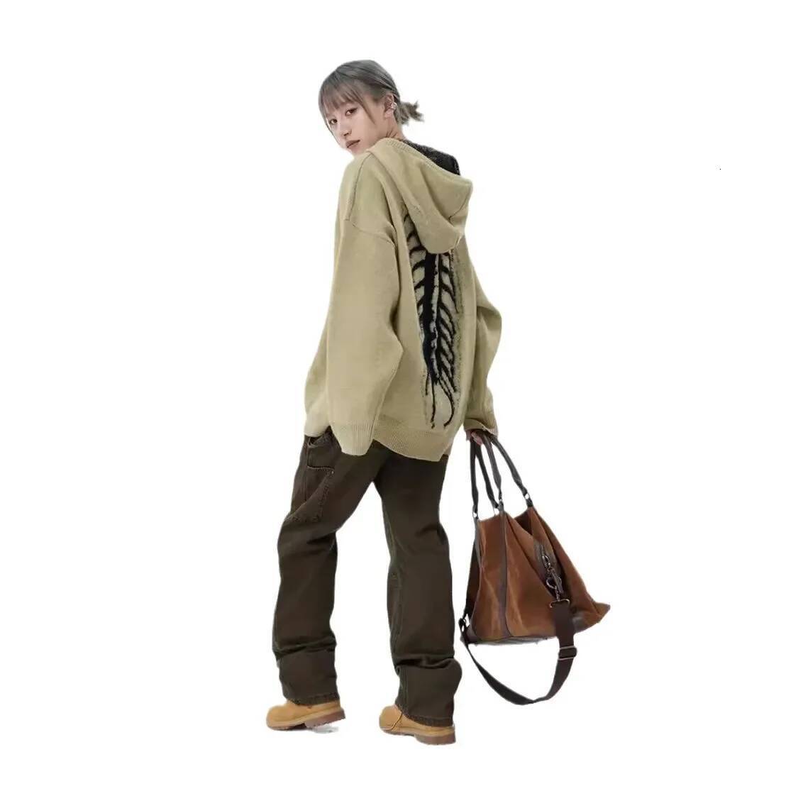 Snail Embroidery Niche Design American Streetwear Hooded Sweater For Men Women Loose Fit Style Knitted Top Spring Autumn